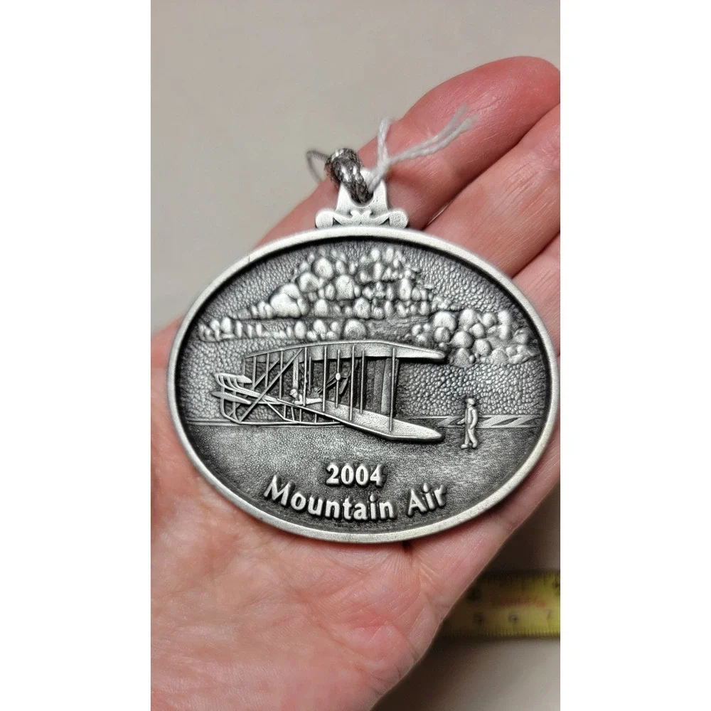 VTG 2004 Mountain Air Pewter Ornament Keepsake 1st In Flight Holiday Series